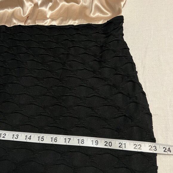 London Times Women's 16W Dress Nude Satin Black Textured Sheath Plus Size Party - Picture 7 of 9